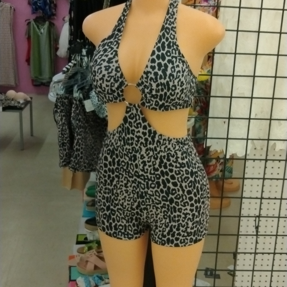 Bathing suit
